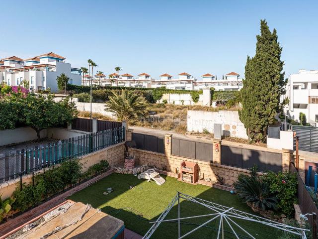 Casa en venta en Estepona, Cancelada. Casas.