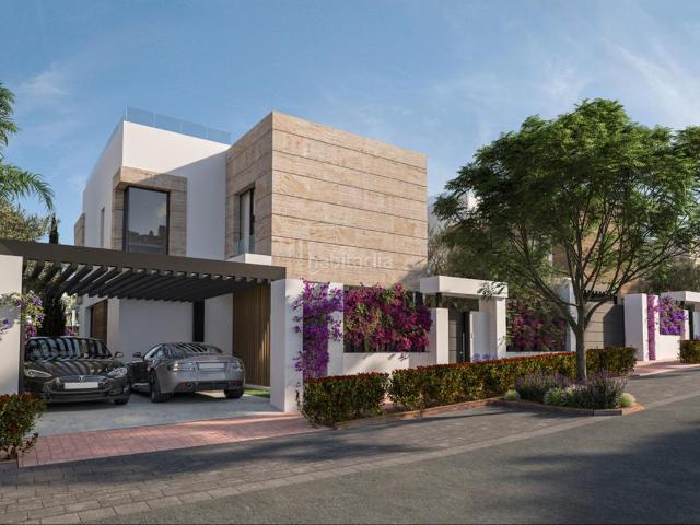 Casa en venta en Estepona, Centro. Ubicado en una de las mejores áreas del Mediterráneo Situado en una ubicación única y tranquila, alejada de la vida ajetreada en e. Casas.