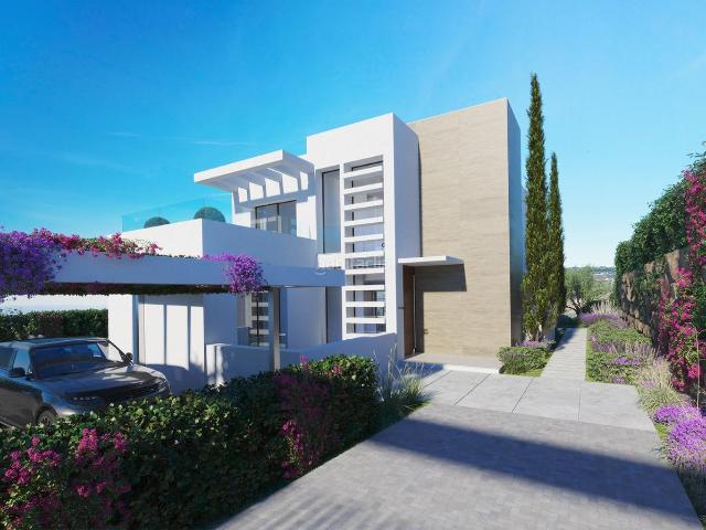 Casa en venta en Estepona, Estepona Golf. Lujosa villa de obra nueva con espectaculares vistas en Estepona Golf, Estepona Oeste. Casas.