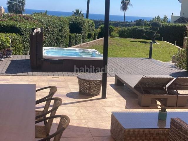 Casa en venta en Estepona, Los Llanos. Casas.