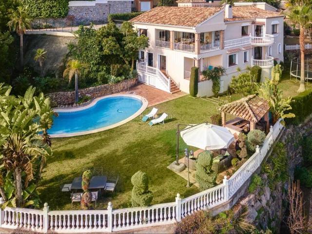 Casa en venta en Estepona, Paraiso Barronal. Casas.