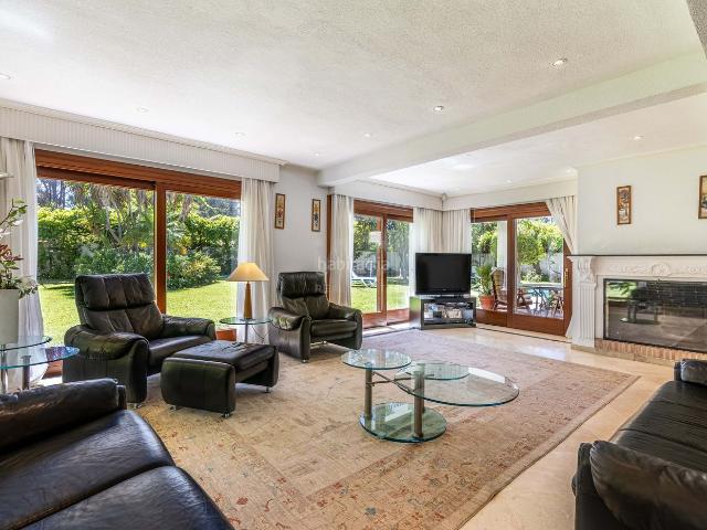 Casa en venta en Estepona, Parque Central. Casas.