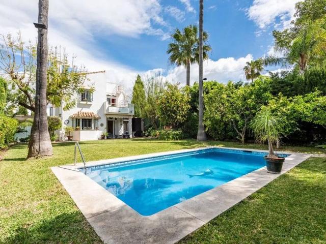 Casa en Venta en Estepona
