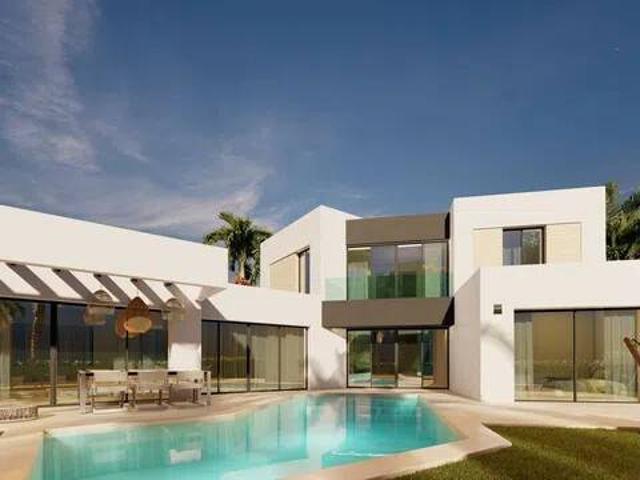 Casa en Venta en Estepona