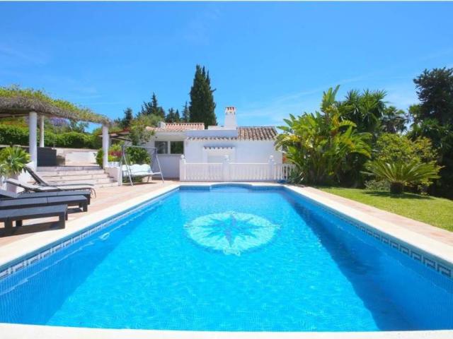 Casa en Venta en Estepona