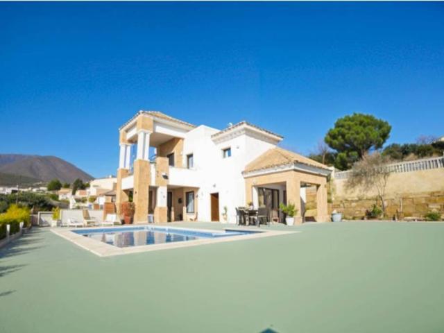Casa en Venta en Estepona