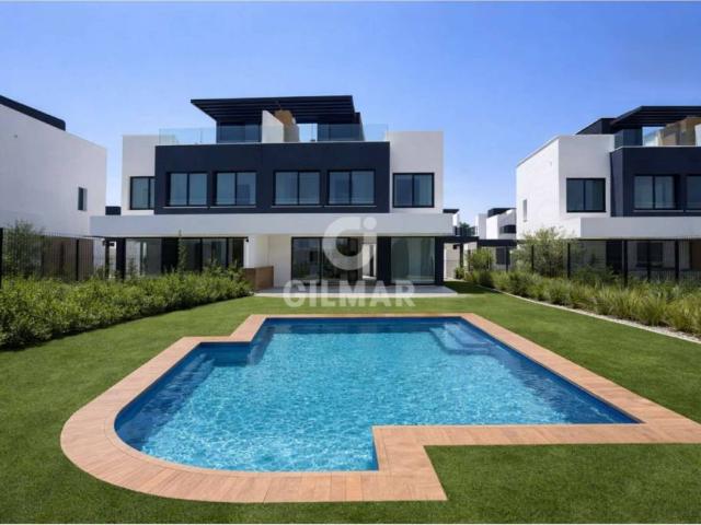 Casa en Venta en Estepona