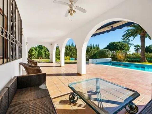 Casa en Venta en Estepona