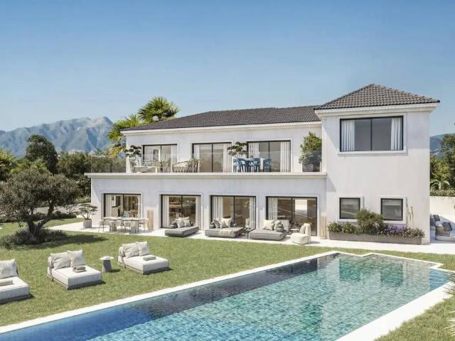 Casa en Venta en Estepona