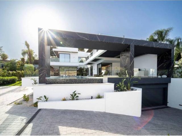 Casa en Venta en Estepona
