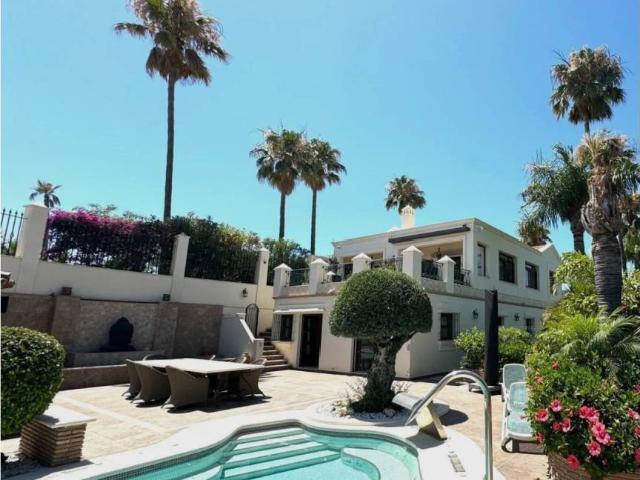 Casa en Venta en Estepona