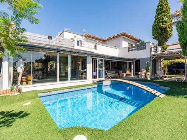 Casa en Venta en Estepona