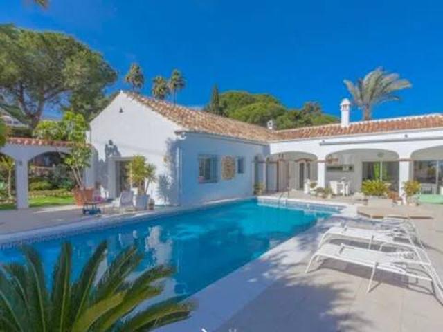 Casa en Venta en Estepona