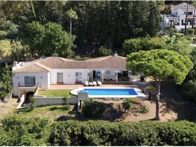 Casa en Venta en Estepona