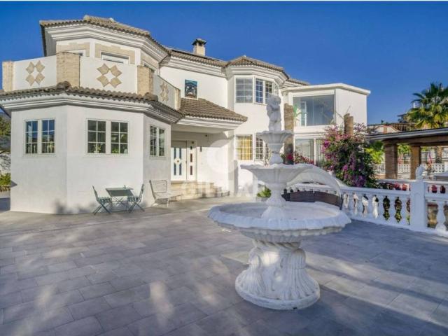 Casa en Venta en Estepona