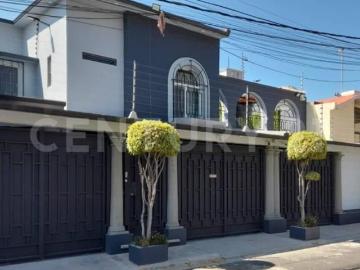 Casa en venta en Fuentes de Satélite, Atizapán, Mex