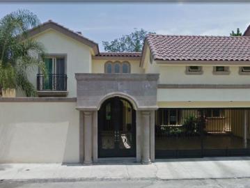 Casa en venta en Fuentes del Valle, San Pedro Garza García, Nuevo León