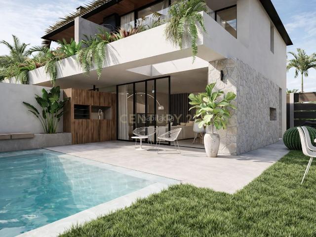 Casa en venta en Fuengirola, Los Boliches. Maravela House Exclusividad y diseño en el corazón de Fuengirola. Casas.