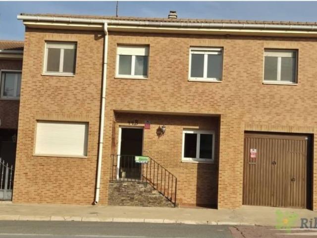 Casa en Venta en Fustiñana