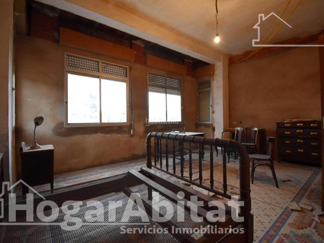 Casa en venta en Favara. GRAN CASA DE PUEBLO ESQUINERA CON TRASTERO Y TERRAZA. Casas.
