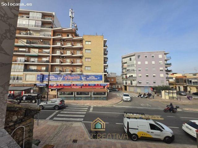 CASA EN VENTA EN FAVARA – GRAN POTENCIAL PARA REFORMA