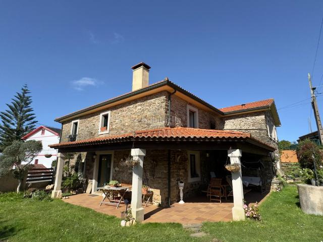 Casa en venta en Fene. Casas.