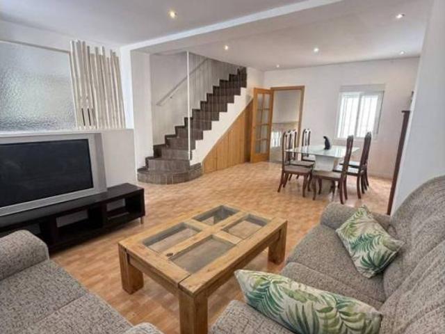 Casa en Venta en Fernán Núñez