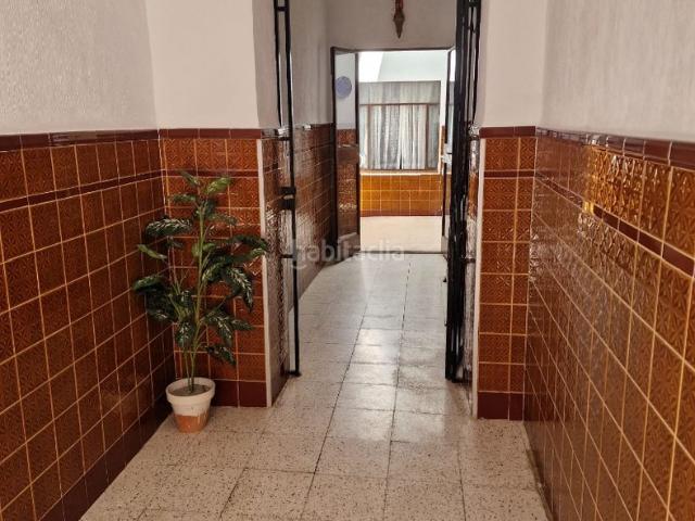 Casa en venta en Fernán Núñez. CASA EN ZONA ALTA. Casas Fernán.