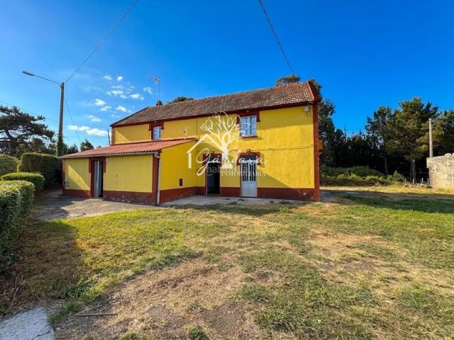 Casa en venta en Ferrol, Área Rural. CASA DE PIEDRA CON FINCA EN ESMELLE FERROL. Casas.