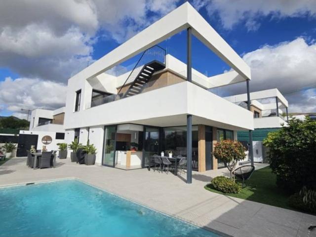 Casa en Venta en Finestrat