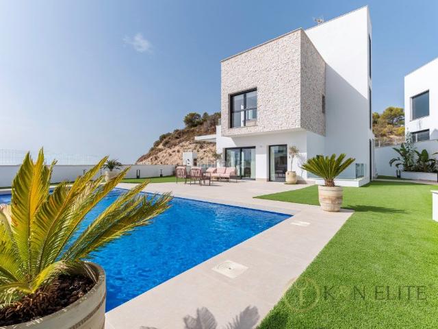 Casa en venta en Finestrat, Balcón de Finestrat Terra Marina. Villa de Lujo a Estrenar con Piscina Privada en Balcon de Finestrat. Casas.
