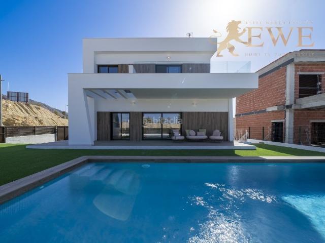 Casa en venta en Finestrat, Balcón de Finestrat Terra Marina. Villa exclusiva en una ubicación prestigiosa en Finestrat. Casas.