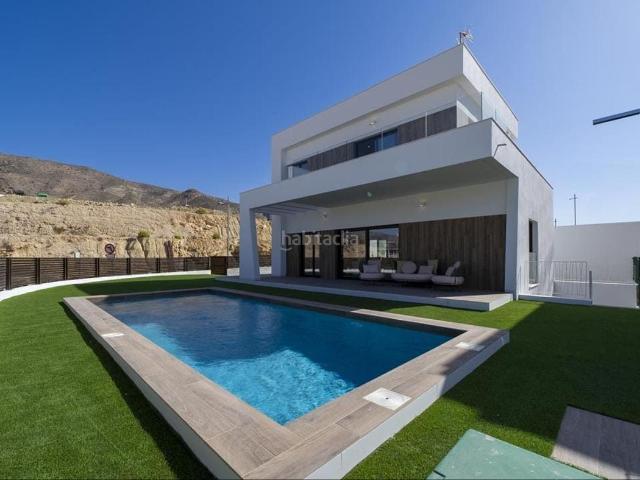 Casa en venta en Finestrat, Balcón de Finestrat Terra Marina. Casas.