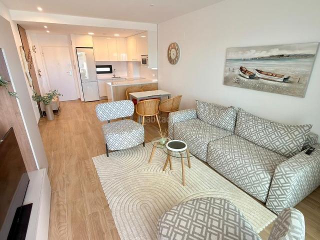 Casa en venta en Finestrat, Finestrat Pueblo. Bungalow con vistas al mar en Finestrat. Casas.
