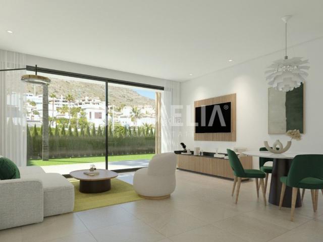 Casa en venta en Finestrat, Golf Bahía. Moderna casa adosada de nueva construcción en venta en Finestrat. Casas.