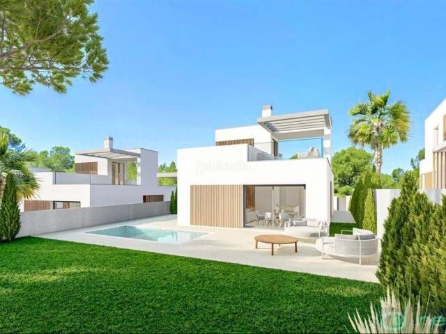 Casa en venta en Finestrat, Golf Bahía. Casas.