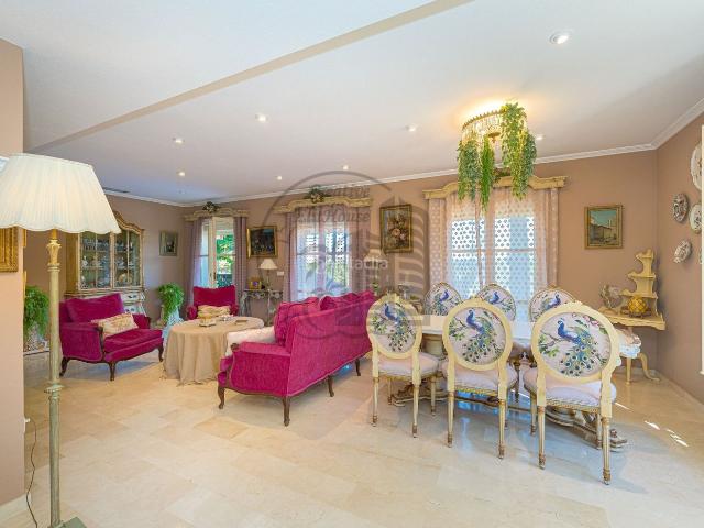 Casa en venta en Finestrat, Golf Bahía. Casas.