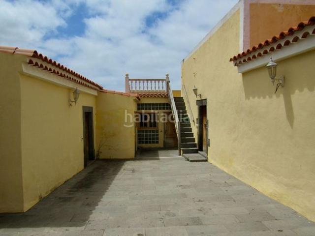 Casa en venta en Firgas. Casa Chalet independiente en venta en CORTIJO 17, Firgas. Casas.