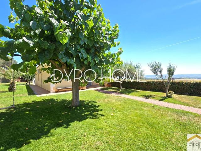 Casa en venta en Font rubí. CASA A 4 VIENTOS CON PISCINA, GARAJE Y VISTAS PANORÁMICAS AL PENEDÈS. Casas.