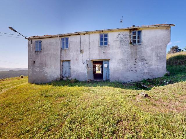 Casa en venta en Foz. Casa de piedra en Foz. Casas.