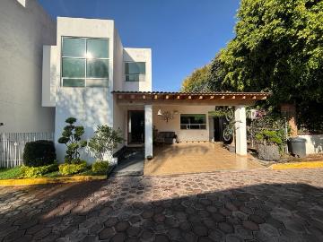Casa en venta en fracc Entre Bosques Zerezotla San Pedro Cholula