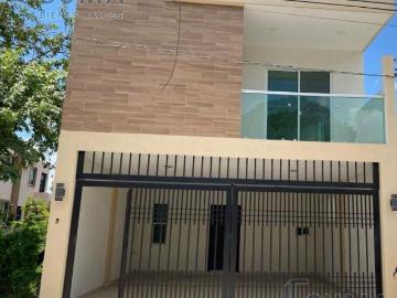 Casa en Venta en Fracc. Jardines de Champayan, Tampico Tamaulipas