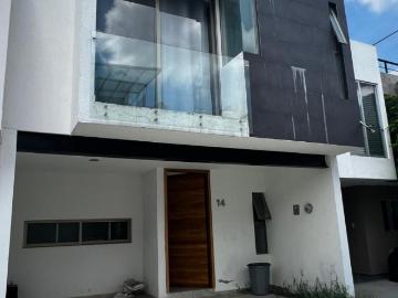 Casa En Venta En Fracc Jardines Del Valle, Zapopan