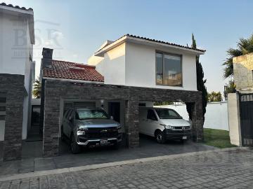 CASA EN VENTA EN RESIDENCIAL LAS BARCENAS EN METEPEC