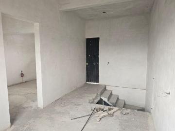 CASA EN VENTA EN FRACC. LAS FLORES