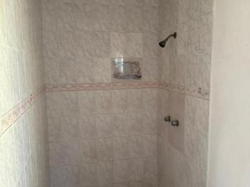 Casa en Venta en Fracc. Laredo, Reynosa 2 Niveles, 3 Recámaras y Cochera