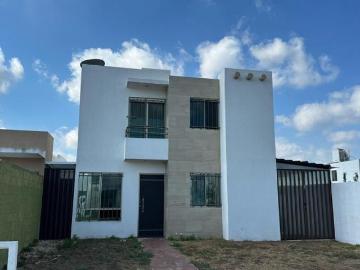 CASA EN VENTA EN FRACC. LO HEROES