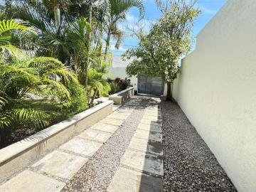 Casa en venta en Fracc. Lomas Tetela, Cuernavaca, Morelos