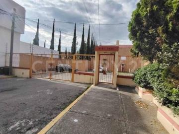 Casa en venta Los Héroes II Puebla, a una cuadra de 14 sur Libre de Gravamen