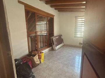 CASA EN VENTA EN FRACC PUREMBE VISTA BELLA ZONA SUR 3 REC UNA EN PLANTA BAJA X BAÑÓ 205 M2 CONTRUCCI